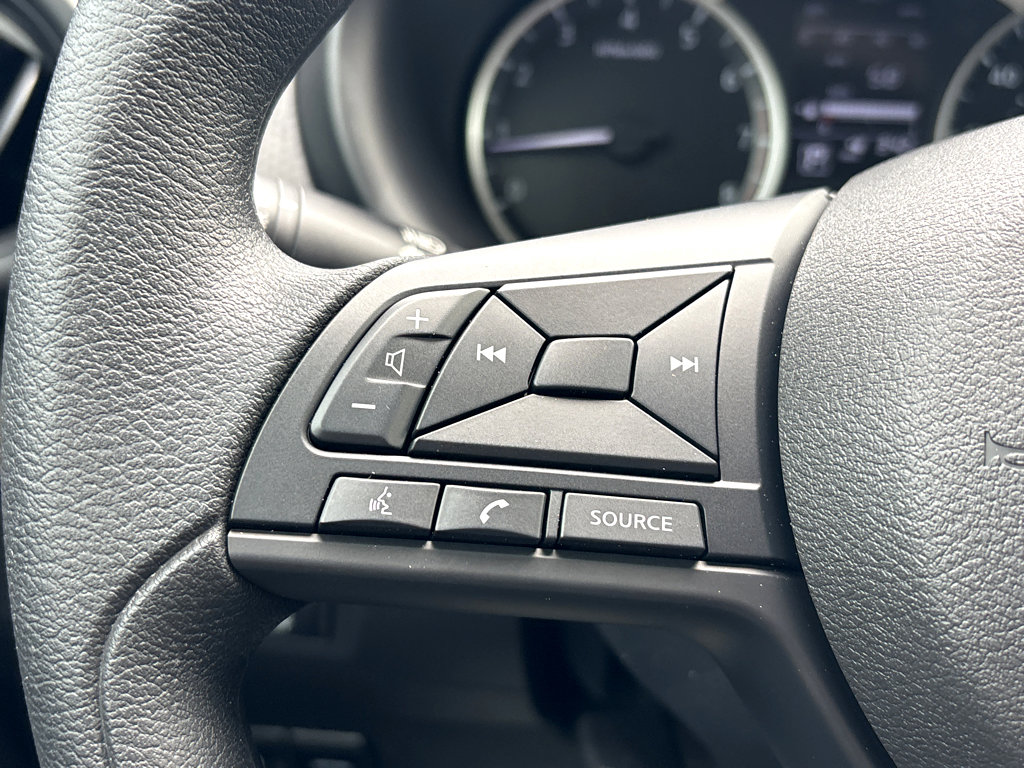 2020 Nissan Kicks SV photo 21