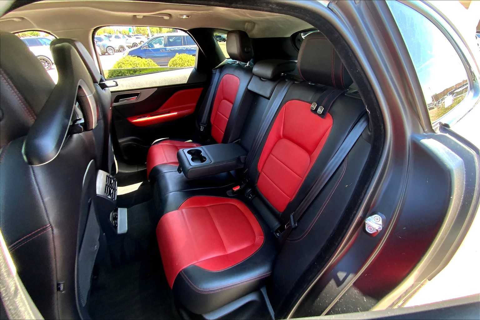 2020 Jaguar F-PACE Checkered Flag Edition photo 18