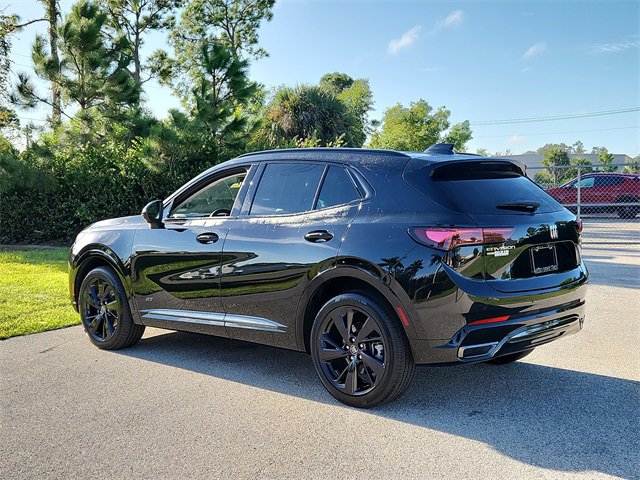 2025 Buick Envision Sport Touring photo 3