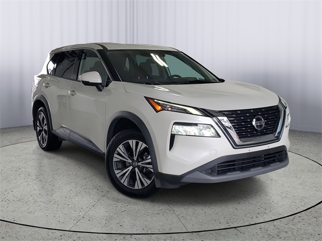 2021 Nissan Rogue SV photo 2