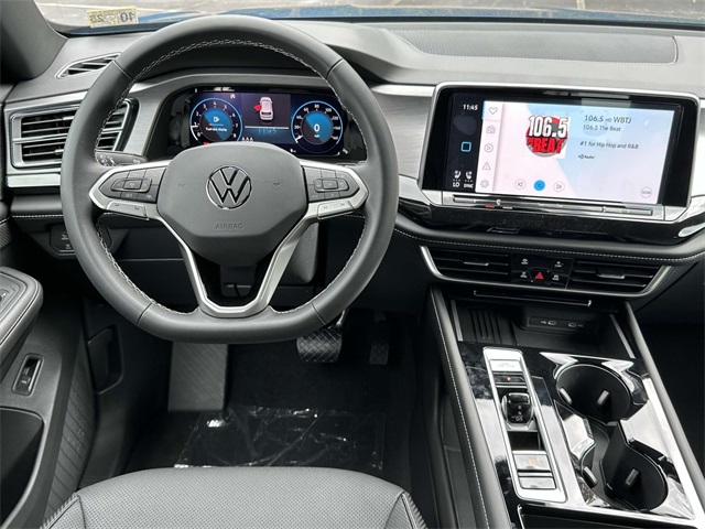 2025 Volkswagen Atlas Cross Sport SE Technology photo 2