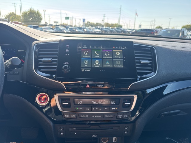 2021 Honda Pilot Black Edition photo 9
