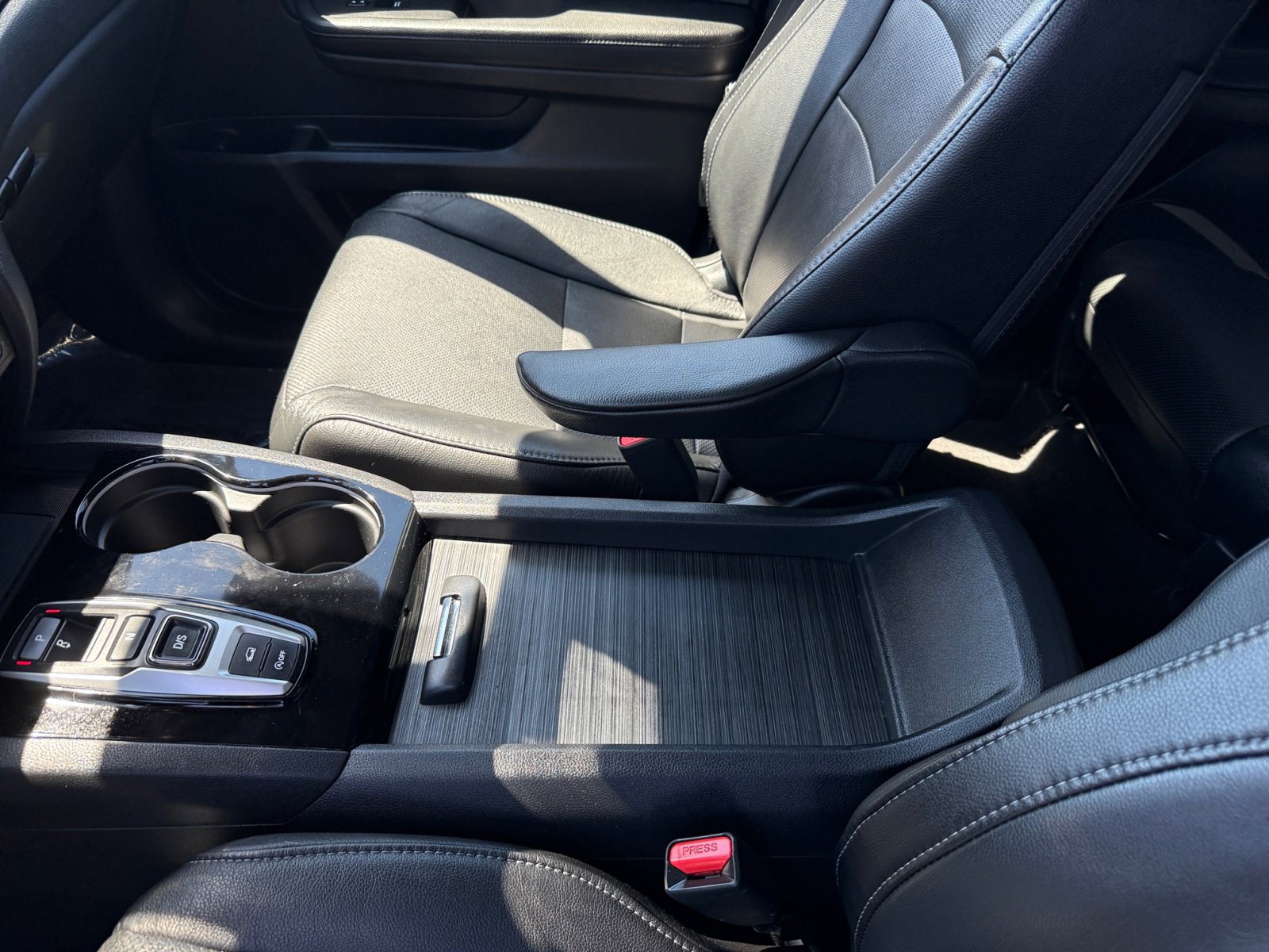 2020 Honda Pilot Elite photo 14