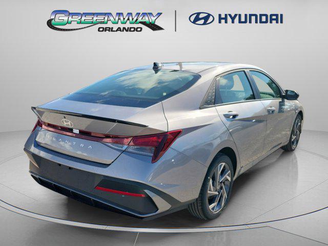 2025 Hyundai Elantra SEL Sport photo 4