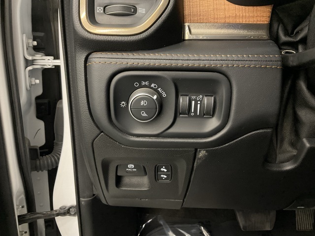 2022 Ram 1500 Laramie Longhorn photo 14