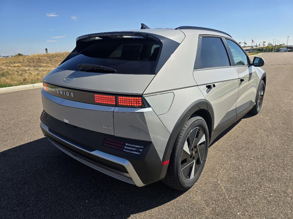 2025 Hyundai Ioniq 5 SEL photo 5