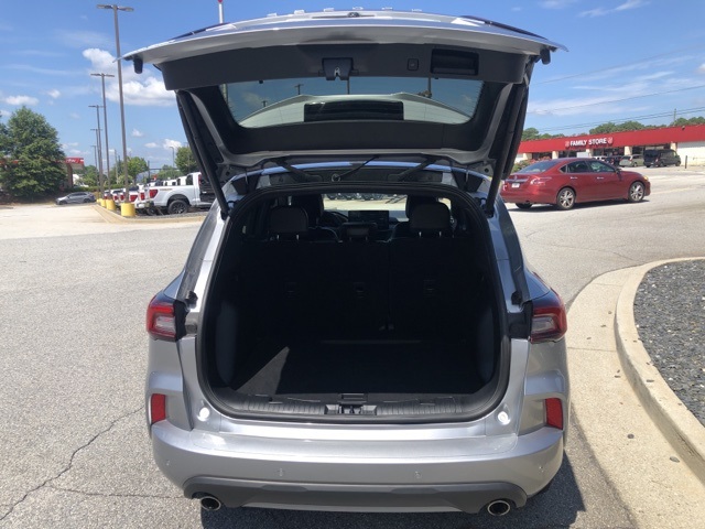 2024 Ford Escape ST-Line photo 25