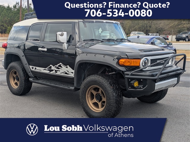 2014 Toyota FJ Cruiser Base's photo