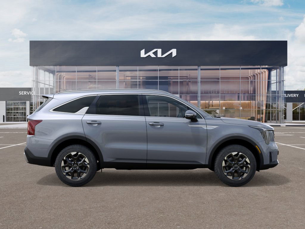 2025 Kia Sorento S photo 6