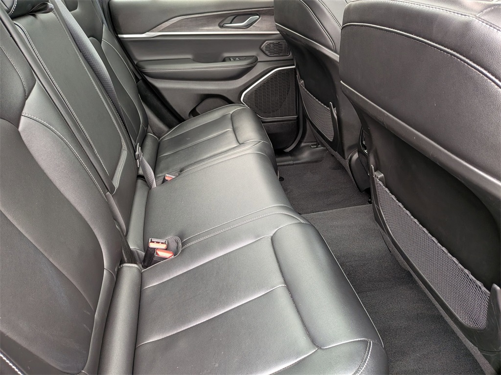 2022 Jeep Grand Cherokee Limited photo 18