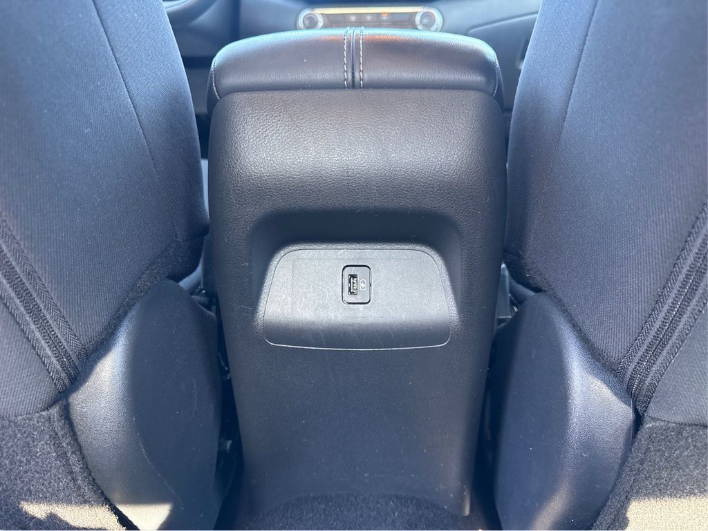 2023 Nissan Sentra SV photo 32