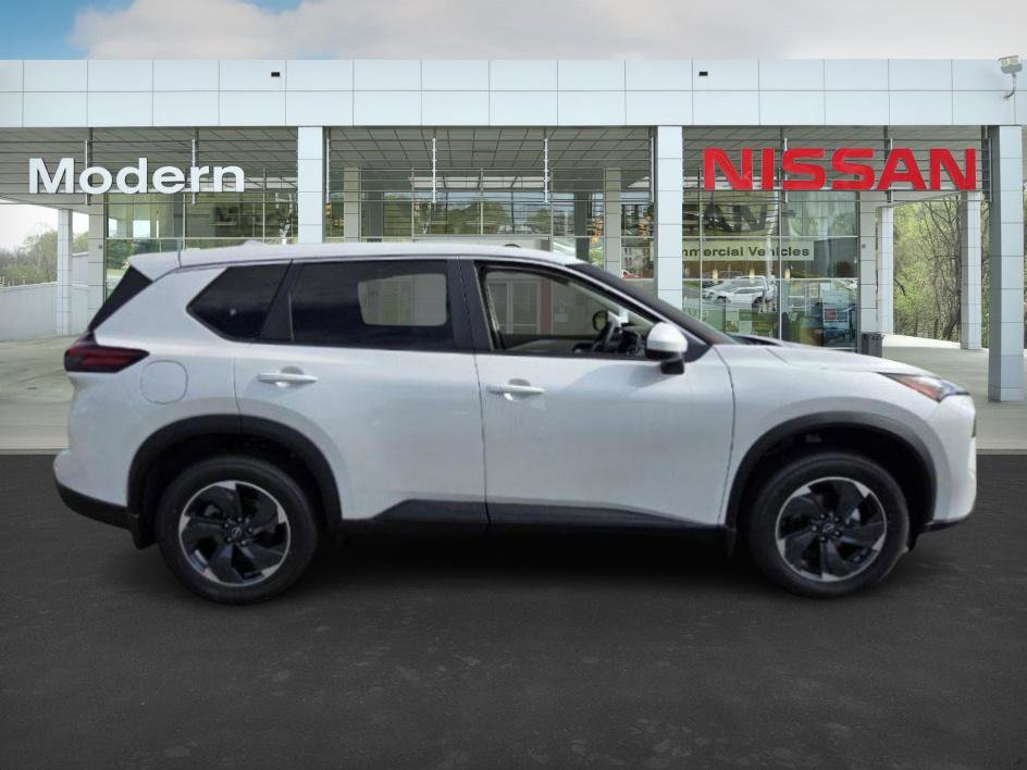 2025 Nissan Rogue SV photo 4