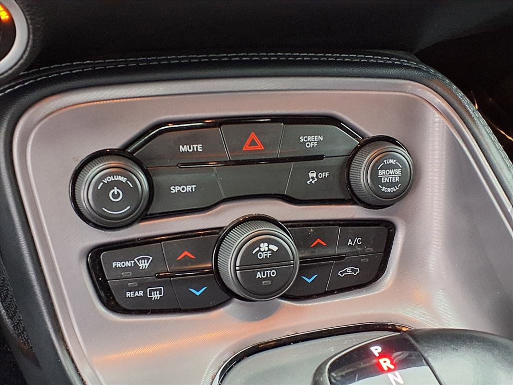 2023 Dodge Challenger SXT photo 7