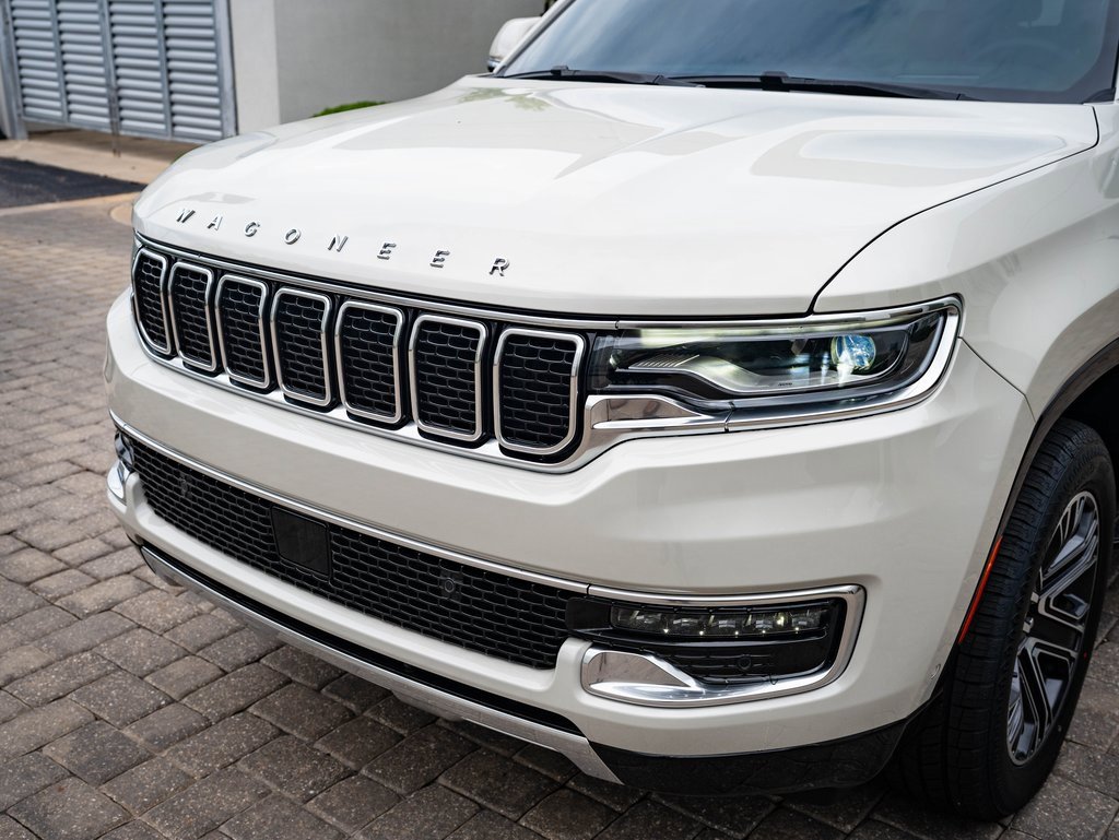 2022 Jeep Wagoneer Series III photo 3