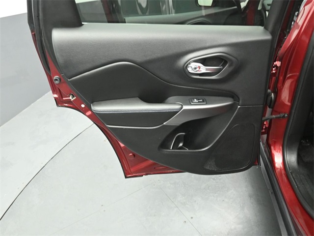 2019 JEEP CHEROKEE - Image 22