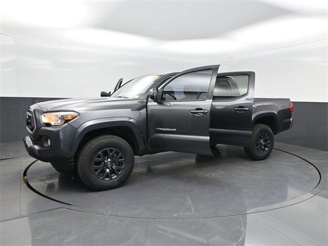 2022 Toyota Tacoma SR5 Double Cab photo 24