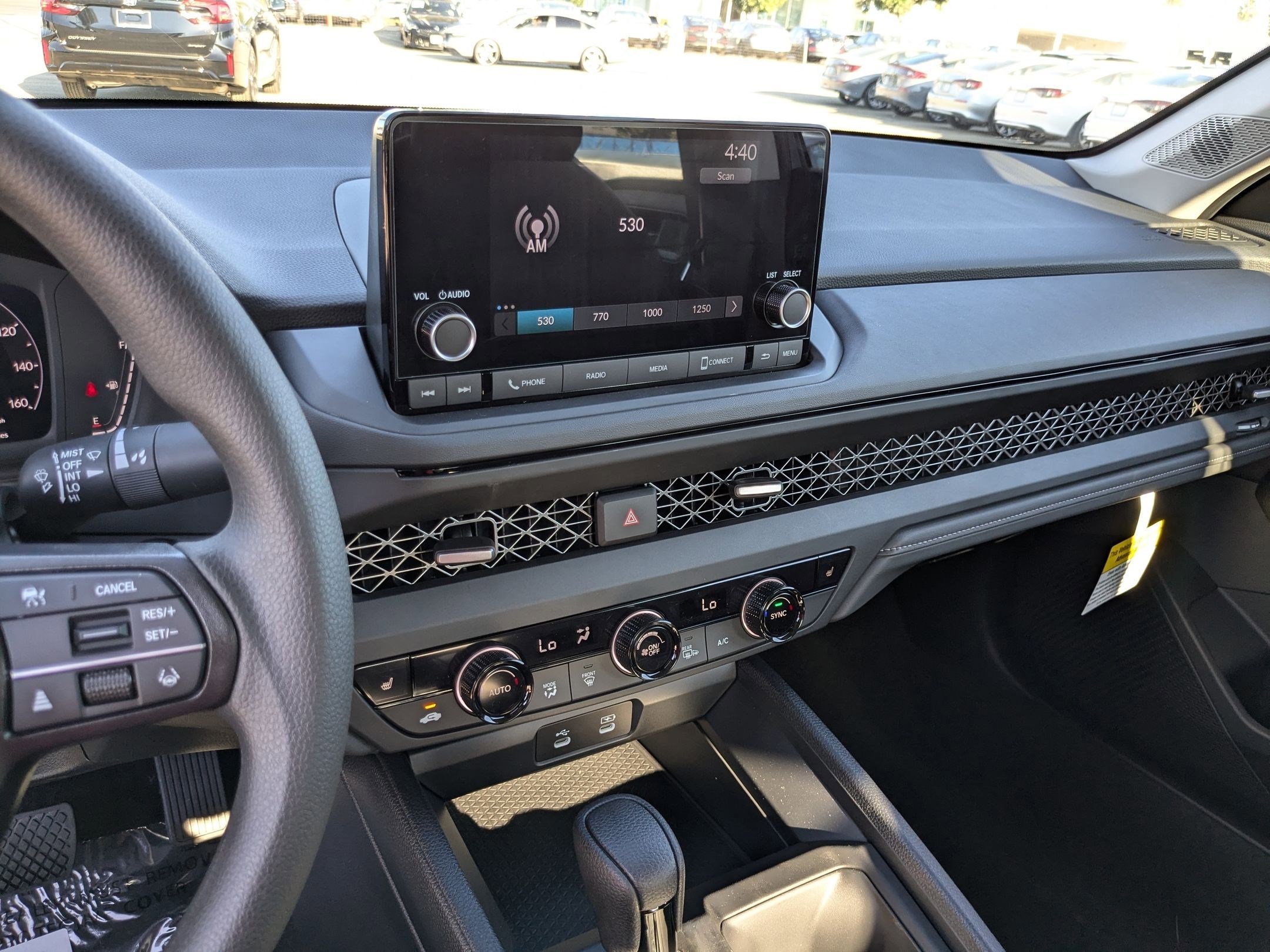 2025 Honda Accord SE photo 9