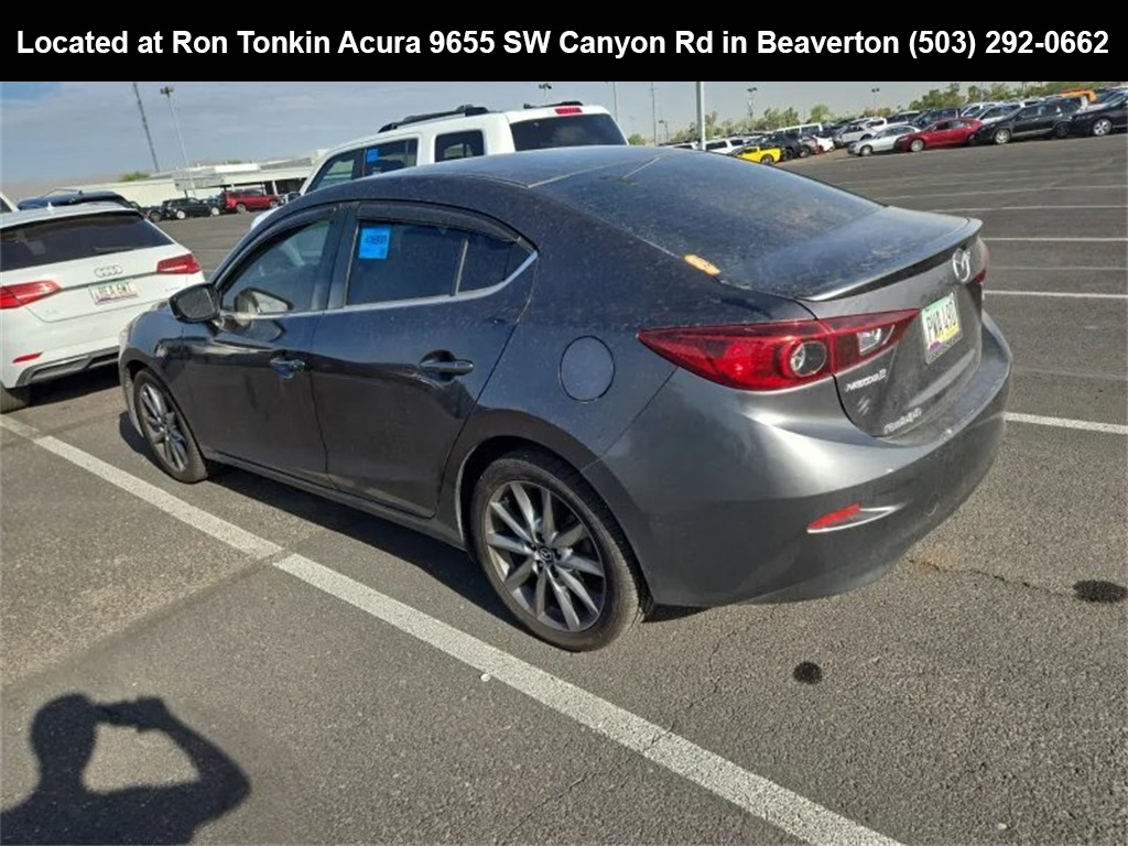 2018 Mazda Mazda3 Touring photo 3