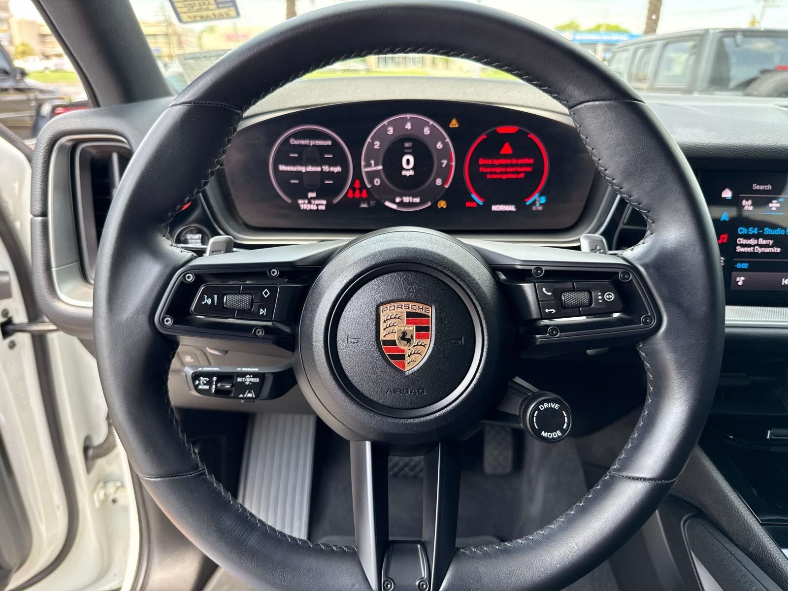 2024 Porsche Cayenne Base photo 23