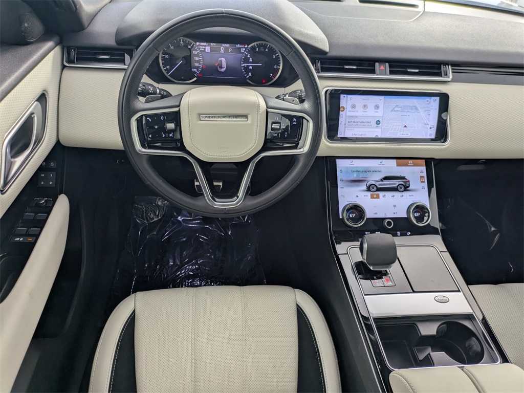 2023 Land Rover Range Rover Velar R-Dynamic S photo 13