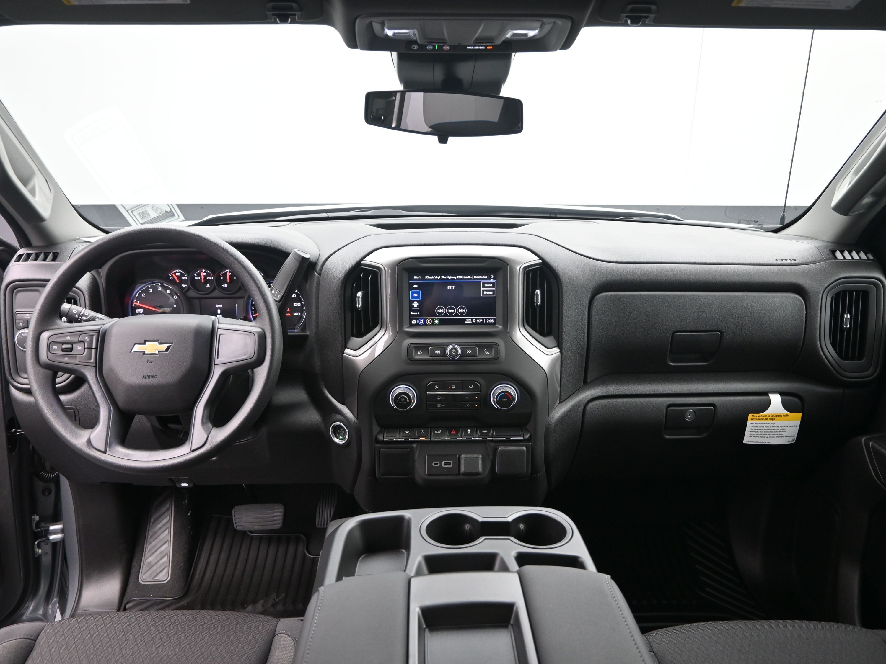 2026 Chevrolet Silverado Custom photo 11