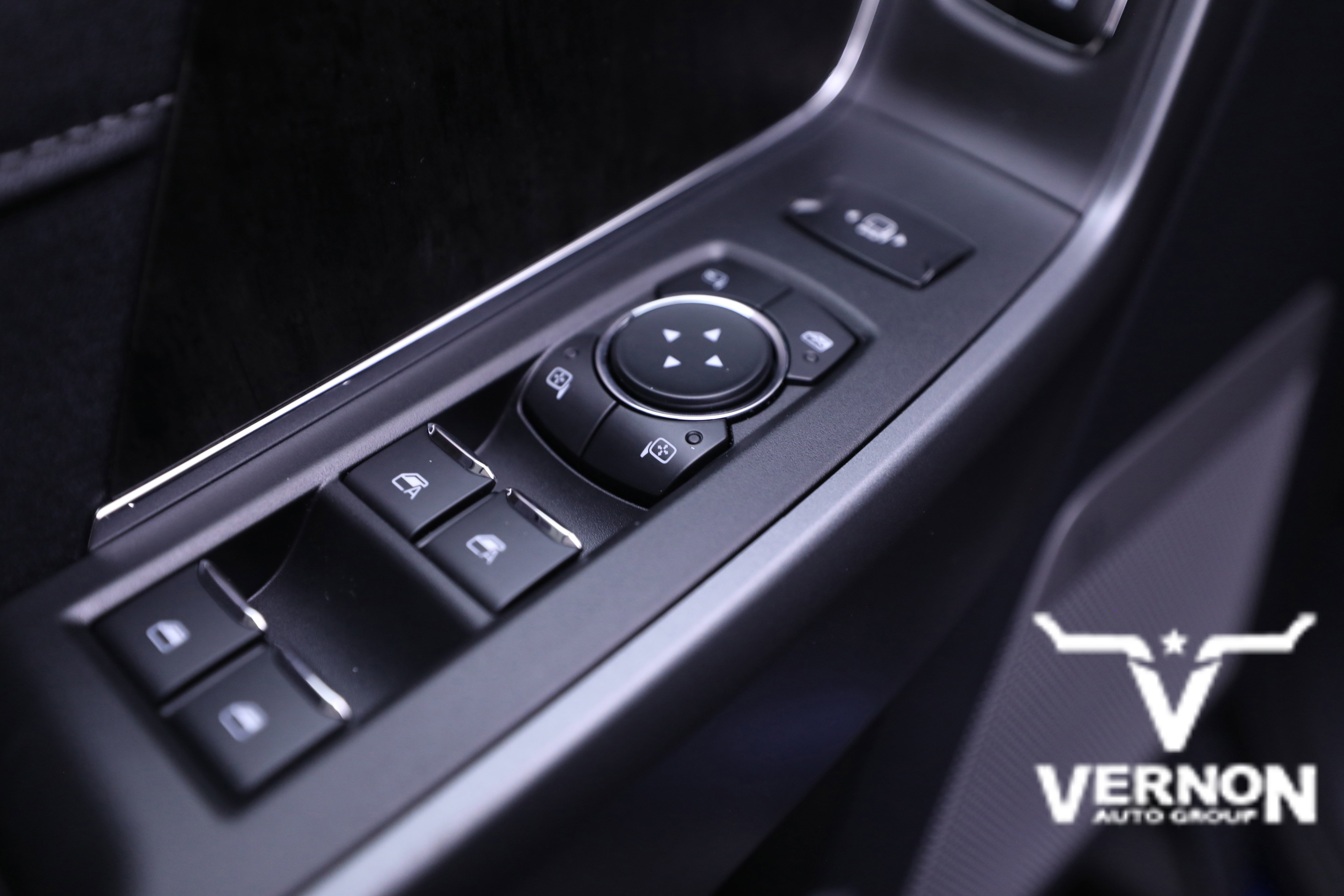 2026 Ford F-250 Lariat photo 3