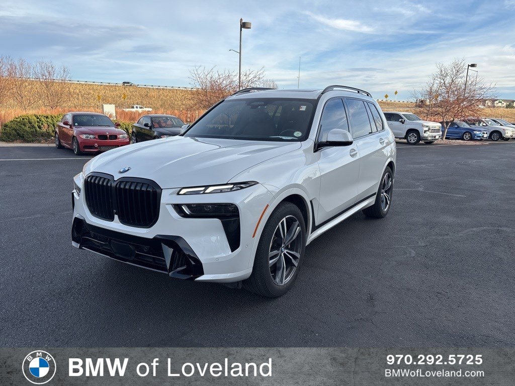 2023 BMW X7 40i's photo