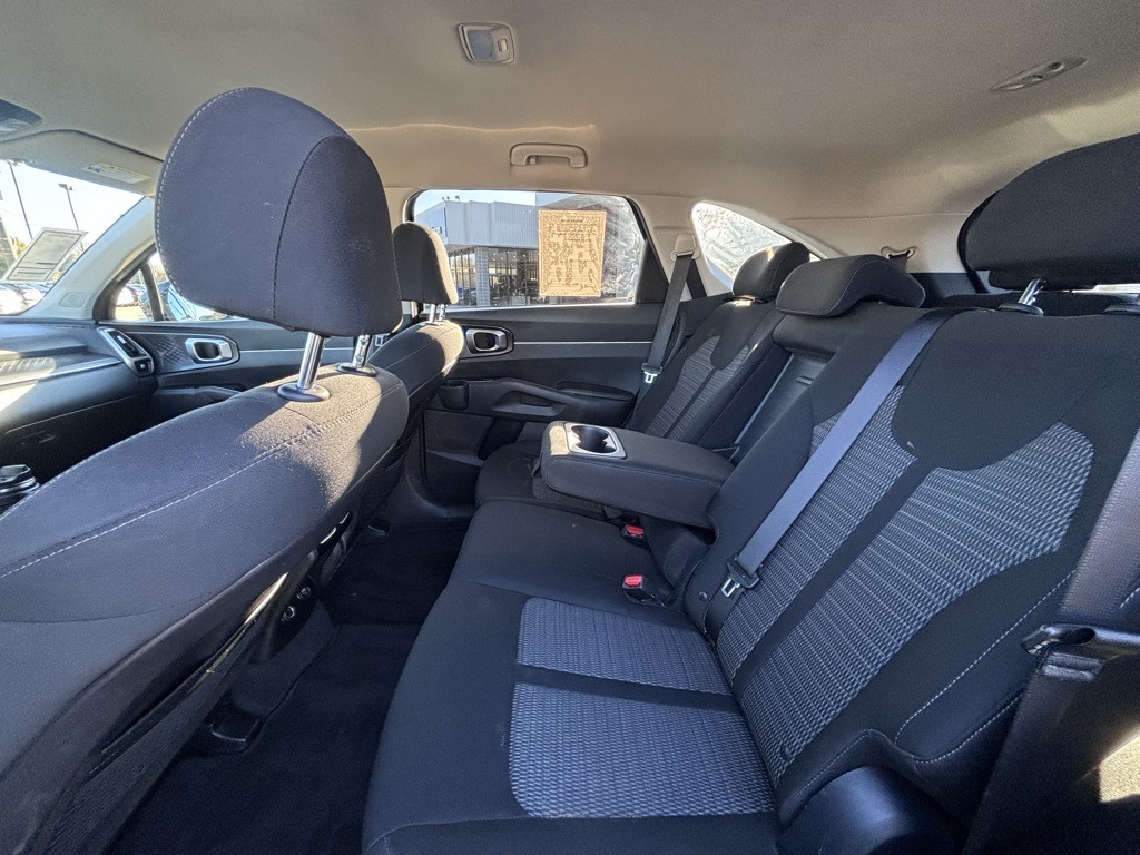 2021 Kia Sorento LX photo 15