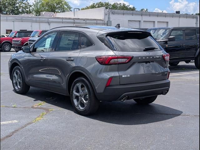 2025 Ford Escape Hybrid ST-Line photo 3