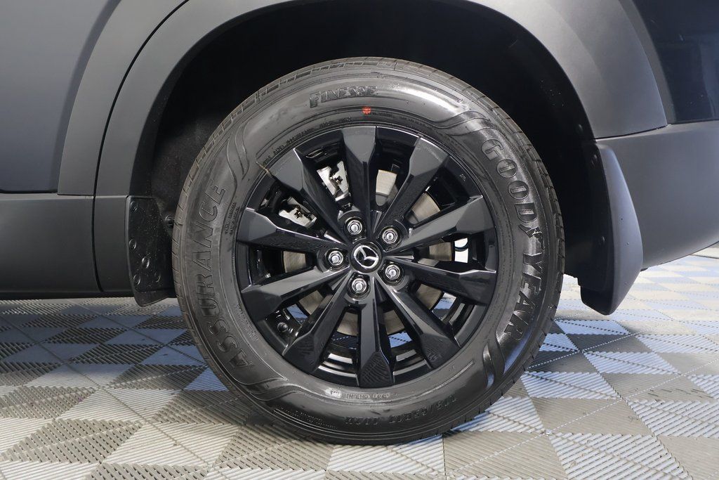 2025 Mazda CX-50 2.5 S Preferred photo 4
