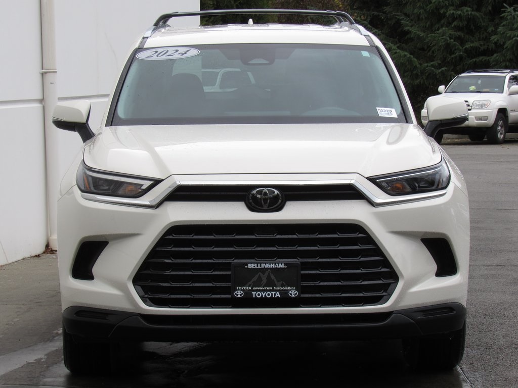2024 Toyota Grand Highlander XLE photo 3