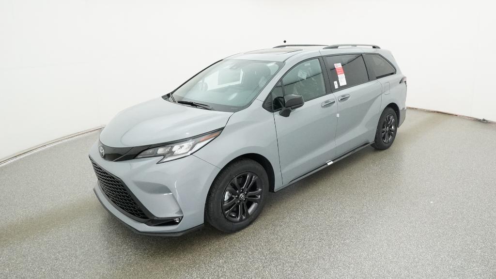 2026 Toyota Sienna XSE's photo