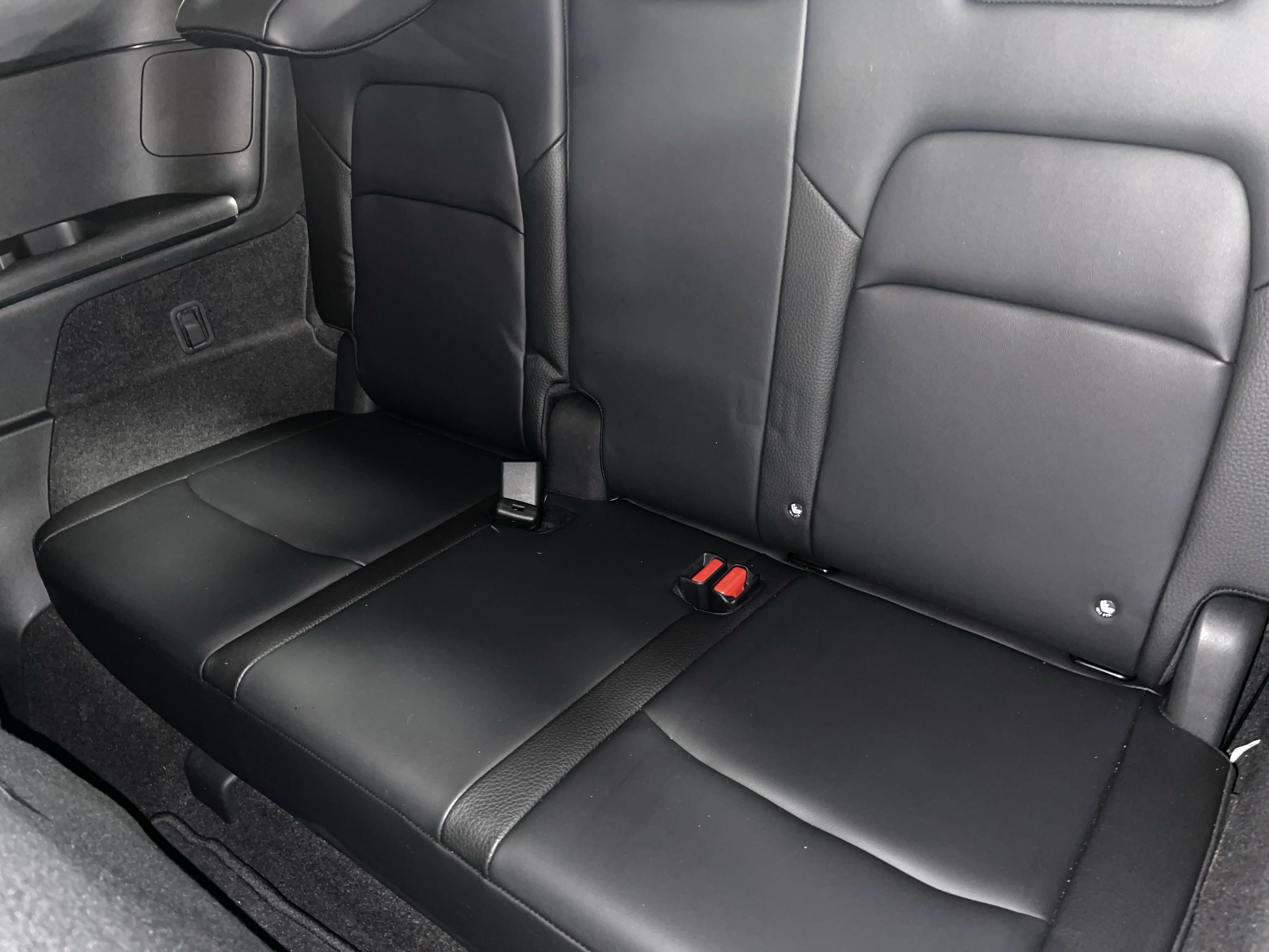 2024 Nissan Pathfinder SL photo 3
