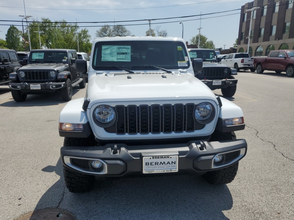 2025 Jeep Gladiator Sport photo 2