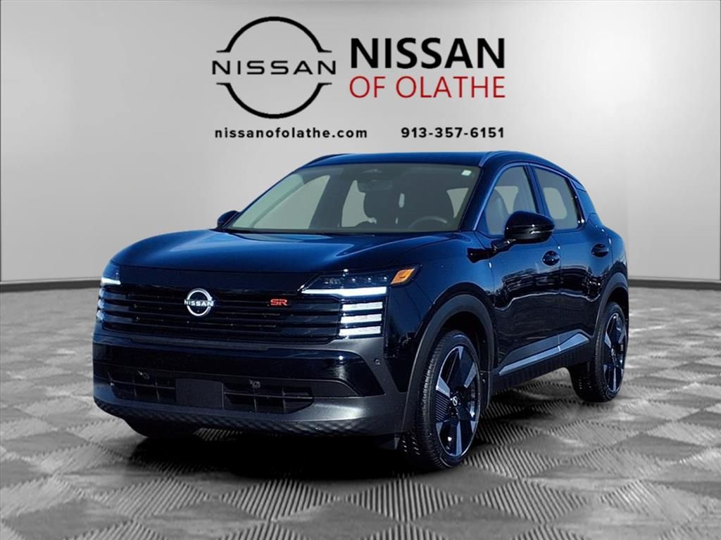 2025 Nissan Kicks SR AWD's photo