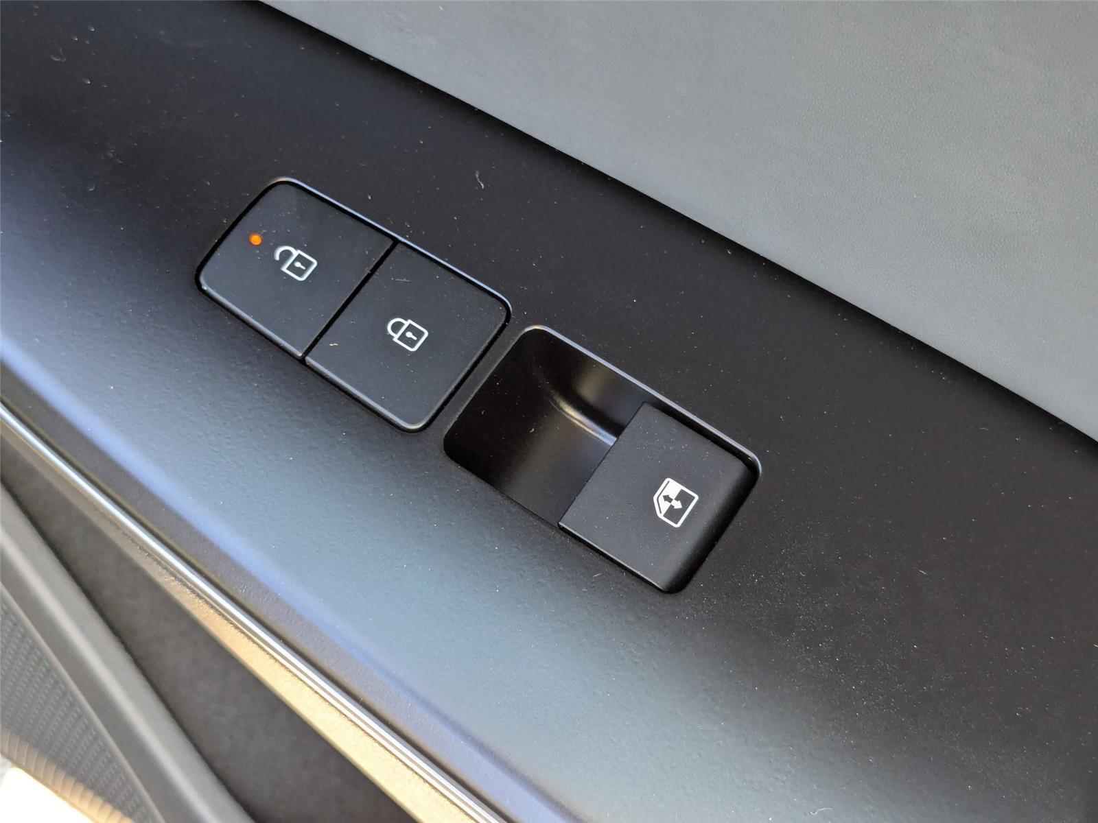 2025 Kia EV6 Light photo 34