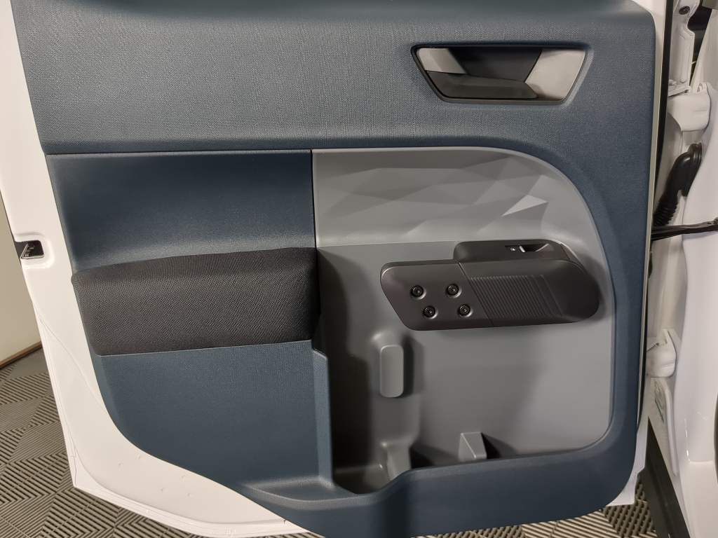2025 Ford Maverick XL photo 12