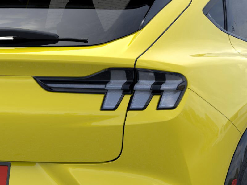 2025 Ford Mustang Mach-E Premium photo 8