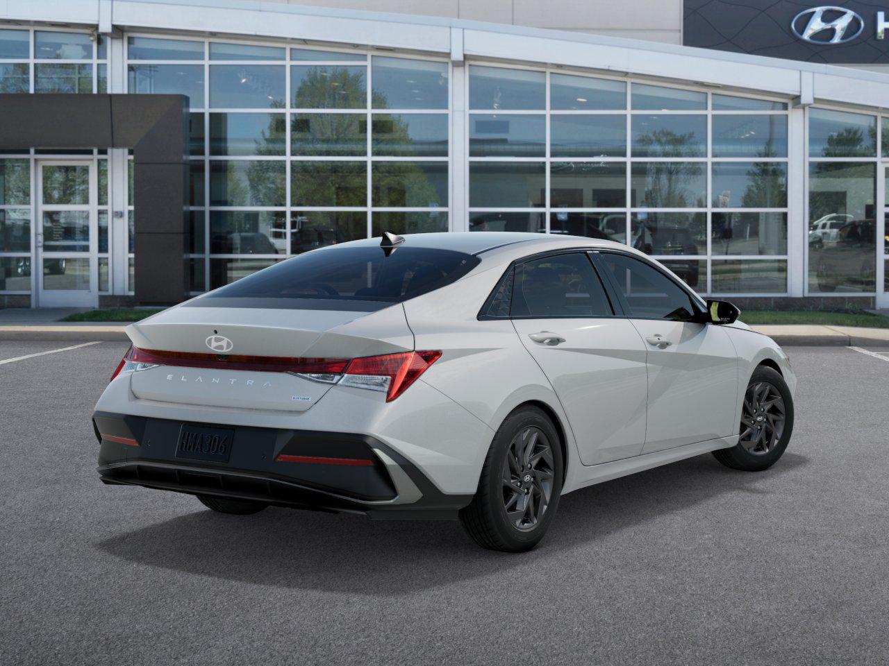 2025 Hyundai Elantra Hybrid Blue photo 4