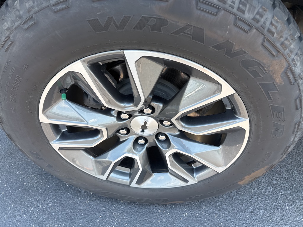 2023 Chevrolet Silverado 1500 RST photo 9
