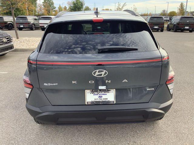 2026 Hyundai Kona SEL photo 4