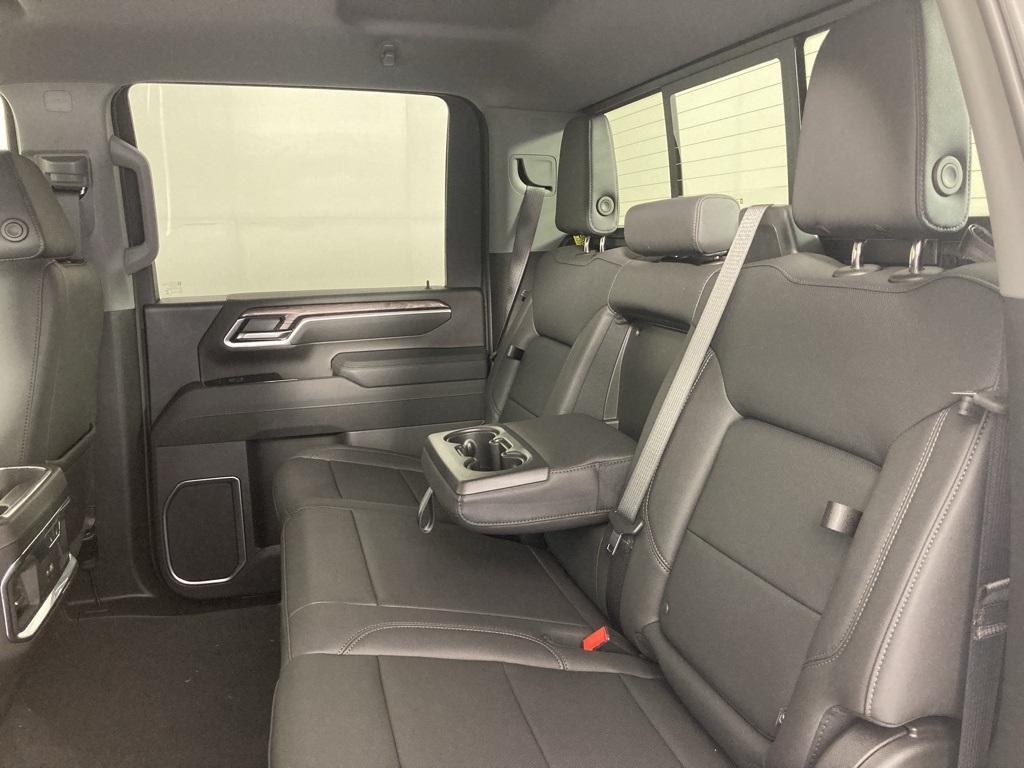 2025 Chevrolet Silverado 2500HD LTZ photo 15