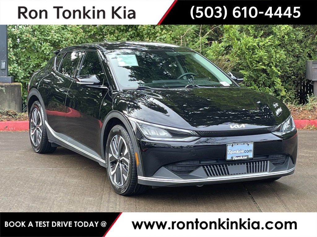 2024 Kia EV6 Light L/R's photo
