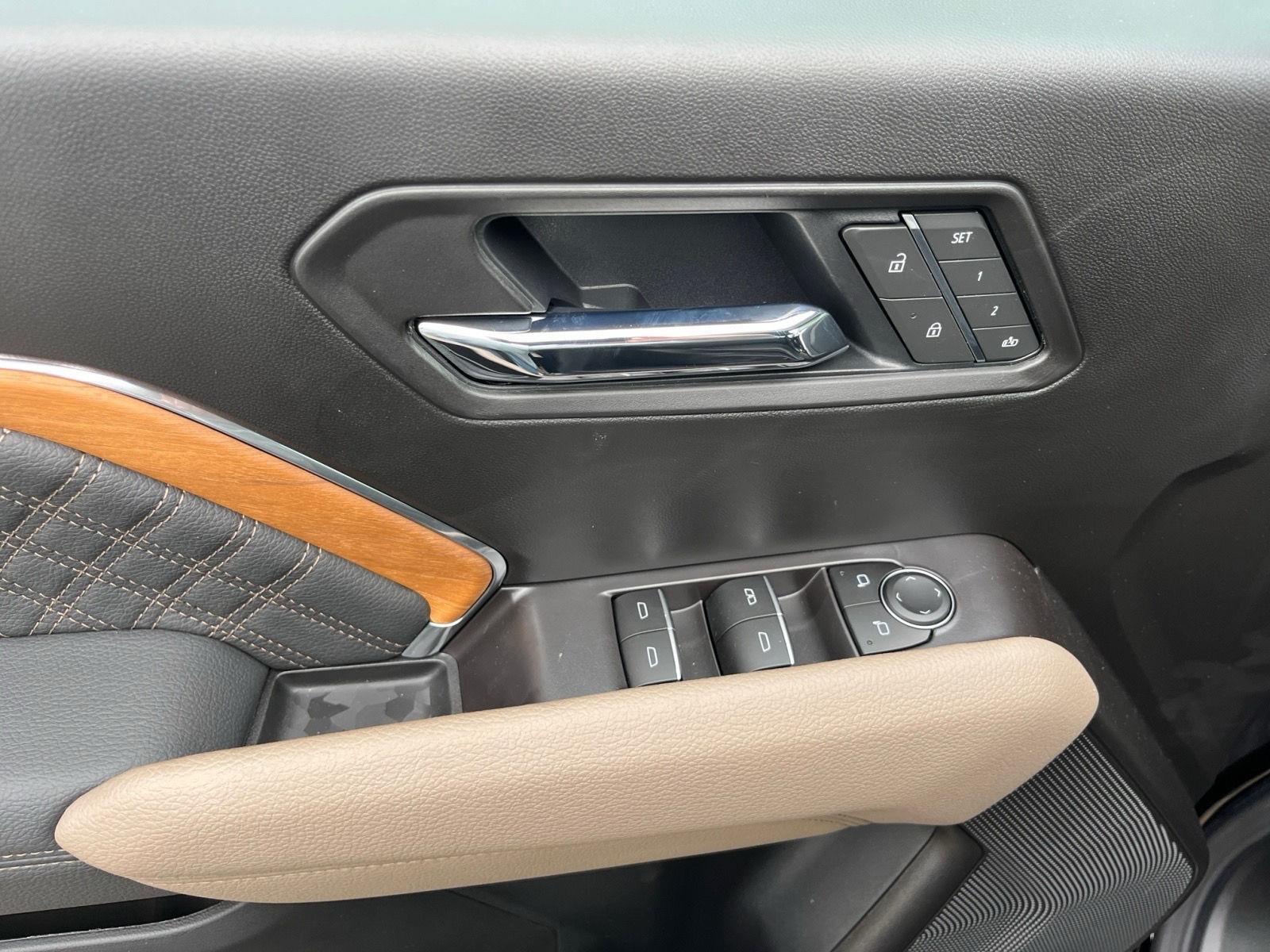 2026 Gmc Canyon Denali photo 12