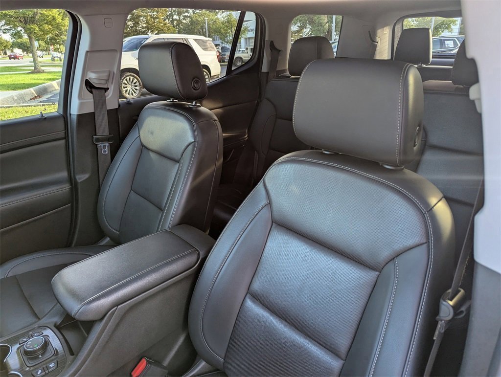 2022 Gmc Acadia SLT photo 14