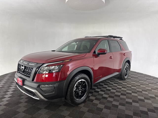 2025 Nissan Pathfinder Rock Creek photo 2
