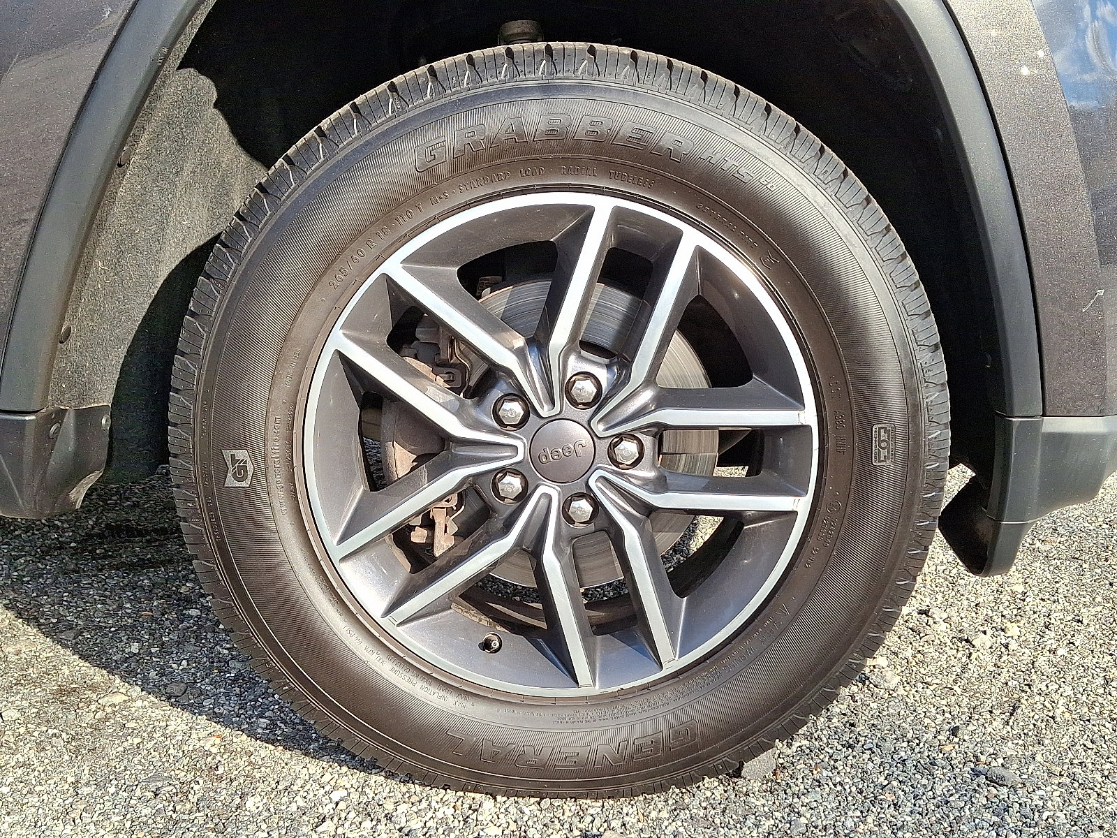 2019 Jeep Grand Cherokee Limited photo 4