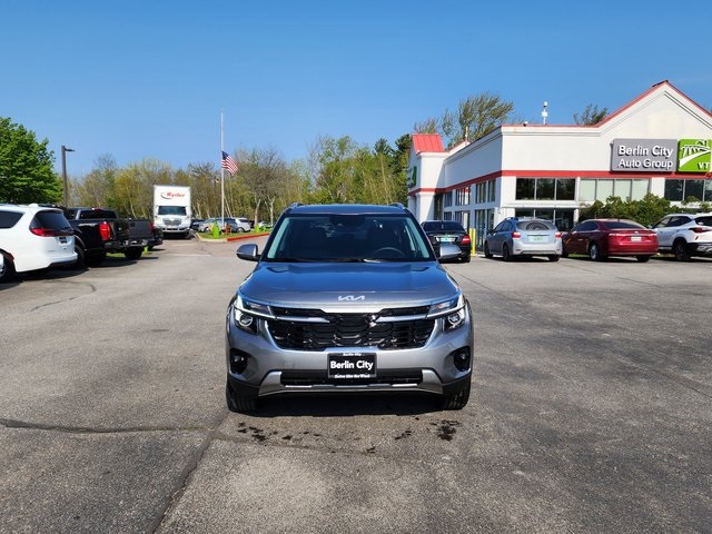 2026 Kia Seltos EX photo 2