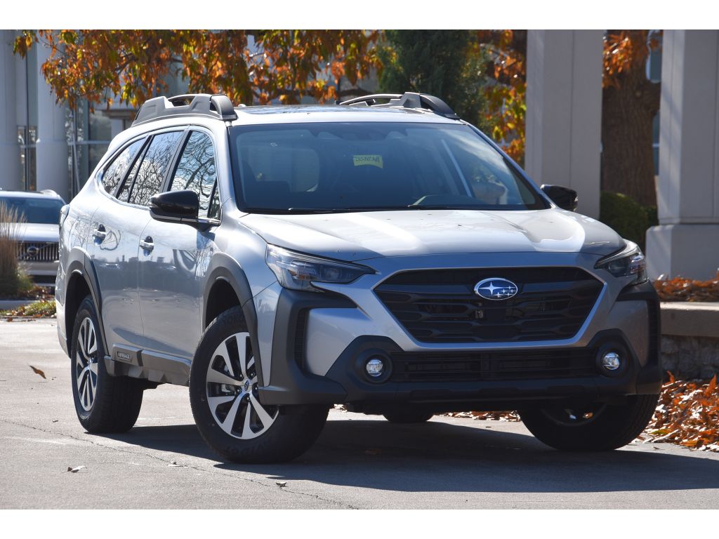 2025 Subaru Outback Premium's photo