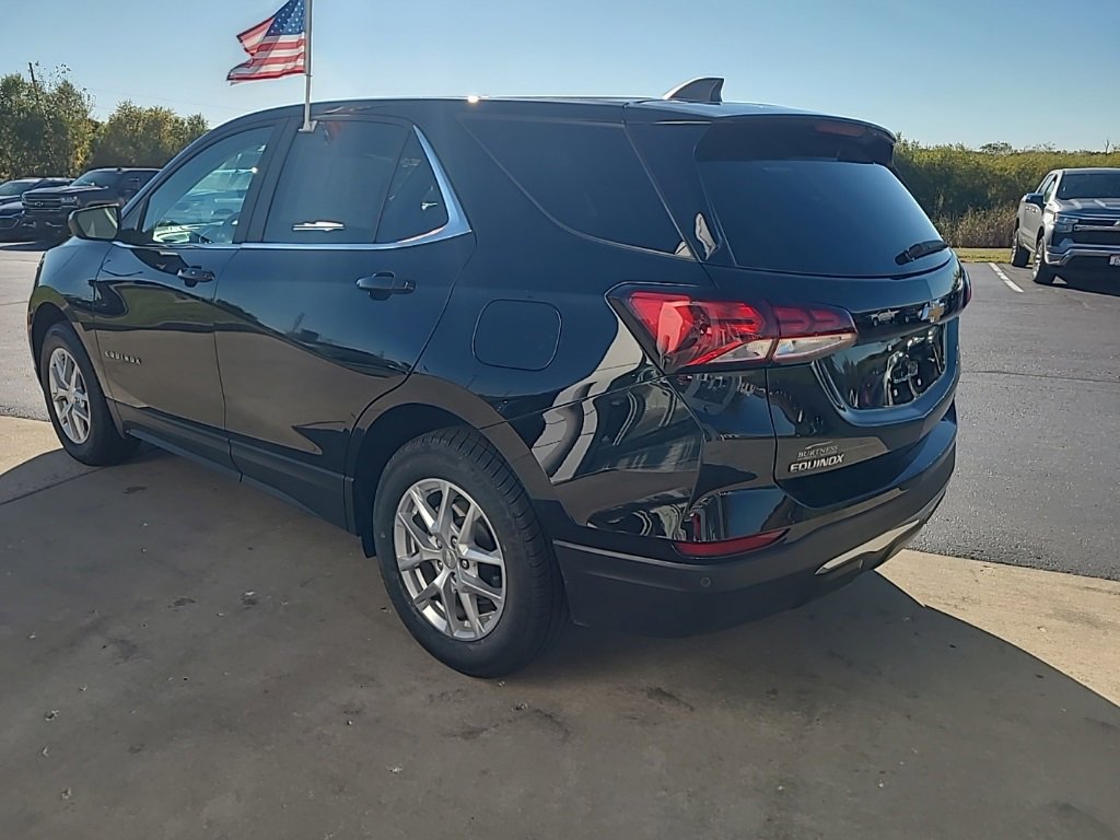 2023 Chevrolet Equinox LT photo 4